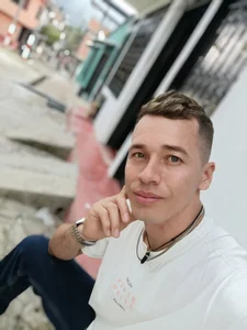 MeridaHilton 😈🕷️ Gambar 3