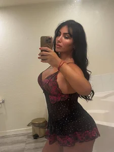 BellaValenis Public Pic 2