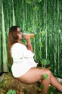 abril_snow happy st patrick's day 🧙🏼‍♀️🍀✨ صورة واحدة|abril_snow happy st patrick's day 🧙🏼‍♀️🍀✨ صورتان|abril_snow happy st patrick's day 🧙🏼‍♀️🍀✨  3 صور|abril_snow happy st patrick's day 🧙🏼‍♀️🍀✨  3 صورة