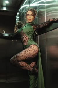 AnastasiaBoiko 💚 “𝐺𝑙𝑎𝑚𝑜𝑢𝑟 𝑖𝑛 𝑒𝑚𝑒𝑟𝑎𝑙𝑑 𝑡𝑜𝑛𝑒”.💚 Immagine 