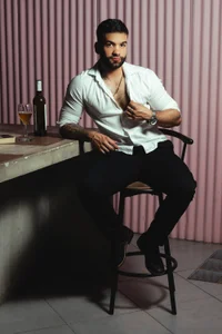 MarkHazze Good looking صورة واحدة|MarkHazze Good looking صورتان|MarkHazze Good looking  3 صور|MarkHazze Good looking  3 صورة