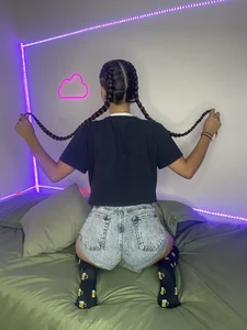 little_hot_cat1 Me ♥️ Gambar