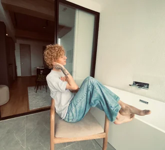 lyamthommpson 🦋🐬 Pic 3