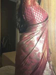 WednesdayAddams_ Saree love Foto 2