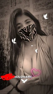 Busty_Priya Black 🖤 Pic