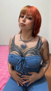 Marlbolo_Rojo01 What do you think of my new look? Pic 2