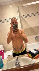 derek1494 Public Pic 6