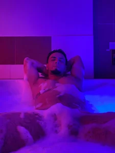 MattDevon Shower Time Foto