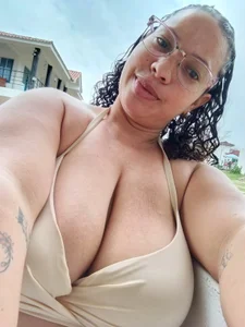 DivaCaliente1 ❤️❤️ Pic 2