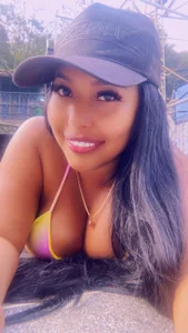 emmyjhonson07 Día de sol 🌞 Poză