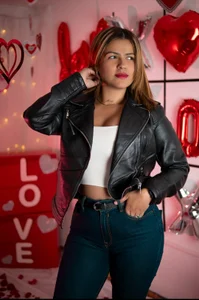 Alexandra_Torress Public Gambar 5