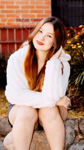 Roxie-Summers11 White Desire 🤍 Pic