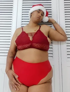 TiffantyAndStacy kullanıcısının sexy christmas stacy albümü -  6 fotoğraf