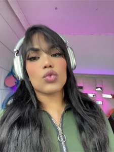 Alannys_xHotx Public Pic 3