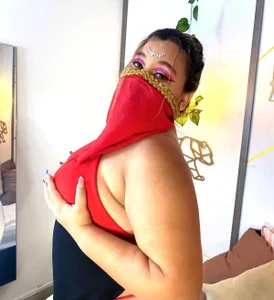 SalmaZamann passion red Pic 2