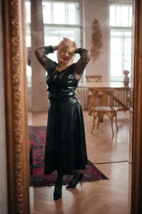 Samantha_Si: your woman♥ ( 2 фото)