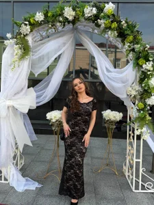 LindsayBlackshire Public Immagine  6