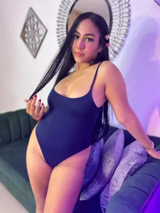 Zdjęcia miiaa_bloom Sexy angles 💦:  3