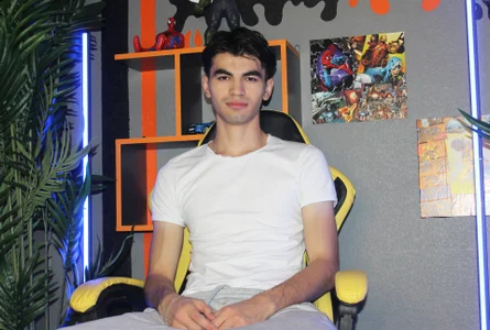 Public od JaremyHarris  3 snímek