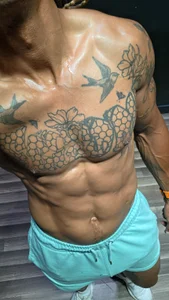 twotoneexhibitionist Public Pic 3