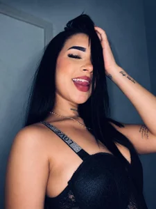 nathalymooree You need a Latina girl like me Pic 3
