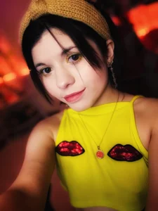 A BRIGHT SMILE WILL BRIGHTEN UP YOUR DAY 😊🤭💛 de Katya_Zaitseva  3 Imagens