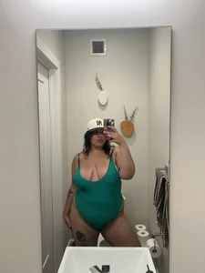lolabunnie11 Sneak peak 🤭 Pic 6