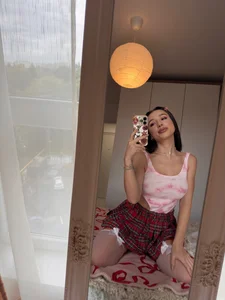 InsideMia's photo