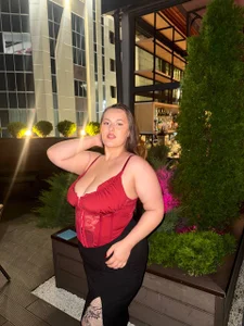 Queen_Monica_ A little temptation 😉 Foto 7