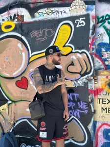 nicolastorres99: Public ( 2 фото)