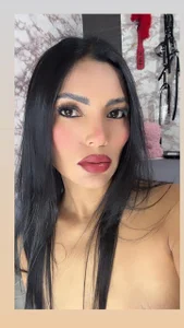 CharlottePerez_ Public Hình 3