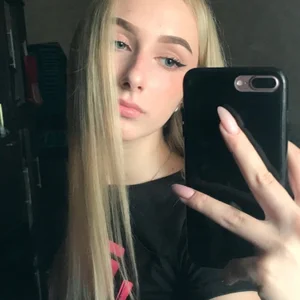 Public de AliceTwinkle  4 Imagens