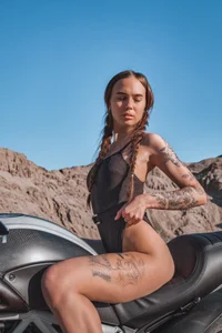 Top_Skinny Biker Girl Immagine  2