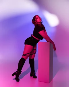 PixelGoddessEat you up with my eyes图片 9