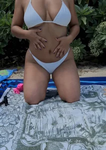 Sexxy-Lana Plage / Beach Pic