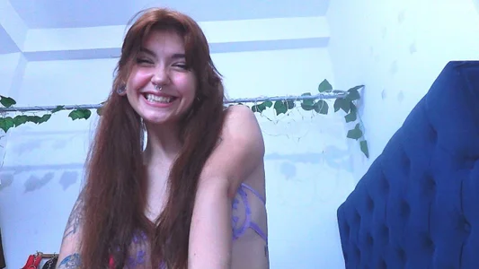 AliciaBasch Kinky Babe on purple 😈  4. fénykép