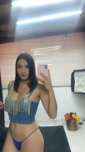 Nicoletta_Whitee Public Pic 2