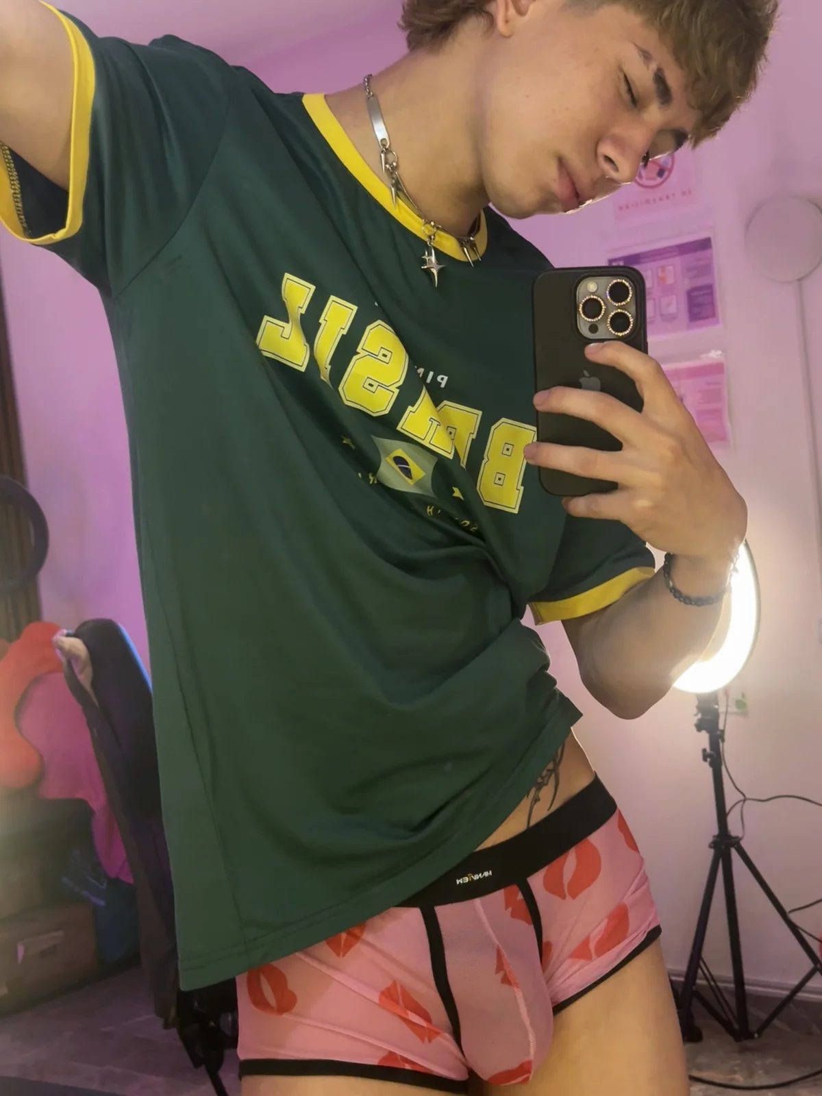 kaelwolf_tay-এর ট্রেন্ডিং  9071টি ছবি