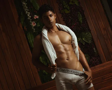 Kyros_leonidas Midnight Aura Immagine 