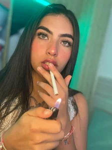 _luna_torres smoke Pic 6