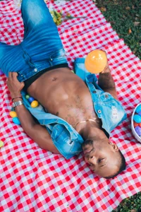 RicoBrown777_ pascua Εικόνα 5