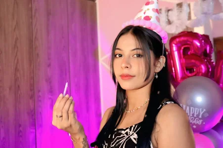 _ALLYSON18_ HAPPY BIRTHDAY🎊🎈🎁🎀 Foto 7