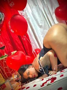 Antonellahorny69: SAN VALENTIN 2025 ( 5 фото)