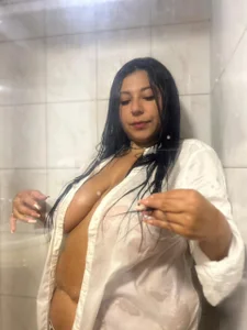 KendalMilleer Mood: Fresh out of the shower Pic 2