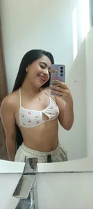 antonella_ivanov Public Gambar