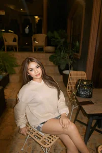 CASUAL NIGHT de SexxyTsLoverr  3 Imagens