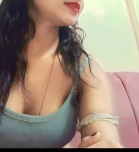aditi_singh0 Public Immagine  4