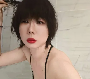 lin_lin_520_520 Public Hình