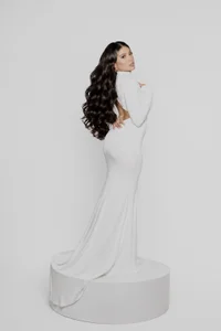 michellefoxx6 In white, life burns better 🤍💍 Pic 3