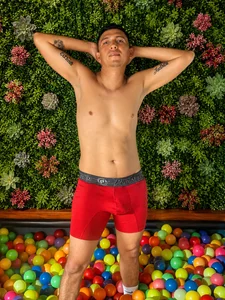Do you like balls? hahahaha I want you to fall in love with my balls de Dereck_Smithh Foto 3